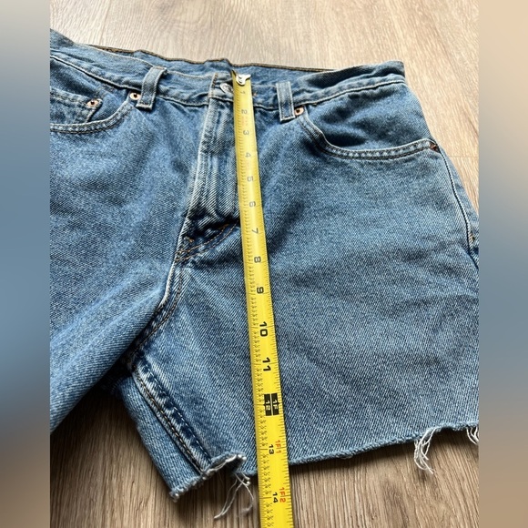 Levi’s 505 cut off jean shorts size 30 - Picture 10 of 12